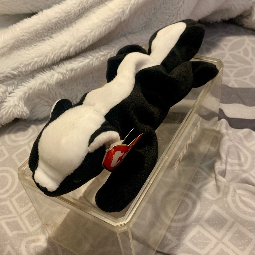 Ty Beanie Baby Stinky